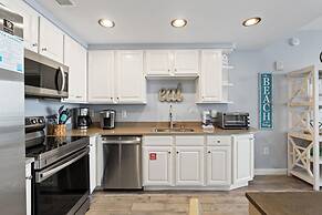 Splash Beach Resort by Panhandle Getaways
