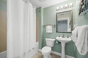 Splash Beach Resort by Panhandle Getaways