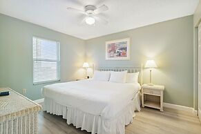 Pelican Beach Resort by Panhandle Getaways