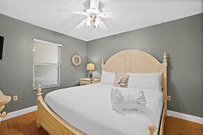 Pelican Beach Resort by Panhandle Getaways