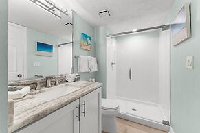 Pelican Beach Resort by Panhandle Getaways