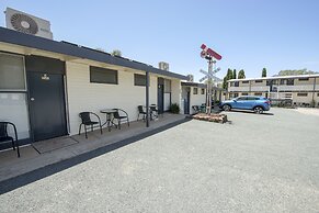 Pioneer Station Motor Inn