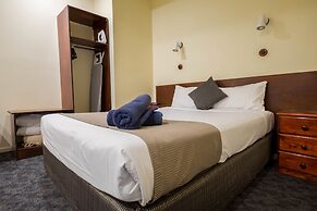 Pioneer Station Motor Inn