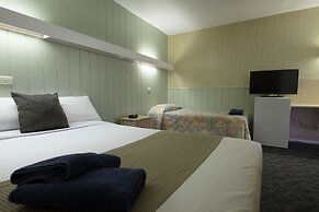 Pioneer Station Motor Inn