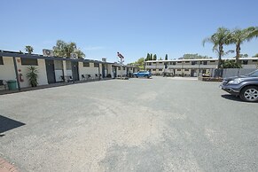 Pioneer Station Motor Inn