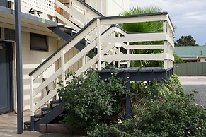 Pioneer Station Motor Inn