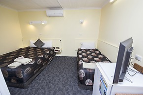 Pioneer Station Motor Inn