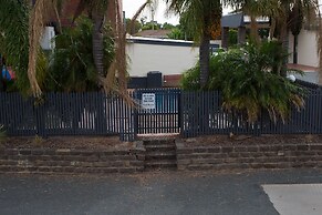 Pioneer Station Motor Inn