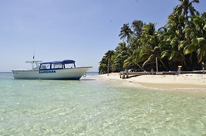 Ranguana Caye Cabanas