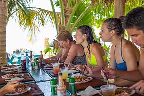 Ranguana Caye Cabanas