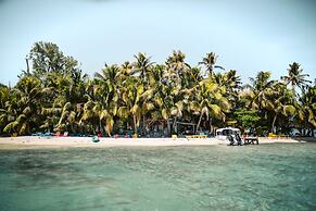 Ranguana Caye Cabanas