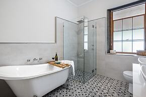 Reillys Wines Heritage Cottages