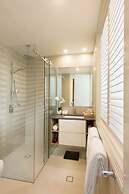 Heart Hotel and Gallery Whitsundays