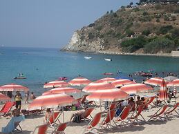 Villaggio Hotel Pineta Petto Bianco