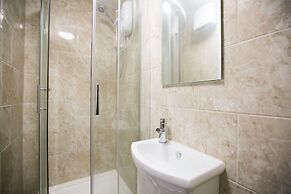 Belvilla Ilford Hill Hotel London