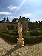Hotel Villa Giona