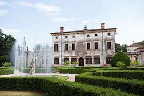 Hotel Villa Giona