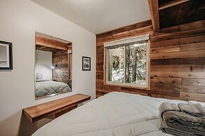 26sl - Hot Tub - Bbq - Game Room - Sleeps 8 3 Bedroom Home by RedAwnin