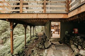 26sl - Hot Tub - Bbq - Game Room - Sleeps 8 3 Bedroom Home by RedAwnin