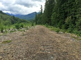 27gs - Bbq - Pets Ok - Wifi - Sleeps 10 3 Bedroom Home by RedAwning