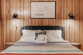 27gs - Bbq - Pets Ok - Wifi - Sleeps 10 3 Bedroom Home by RedAwning