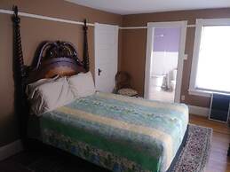 Steamers Bed & Breakfast