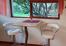 GUBAS DE HOEK meet eat sleep