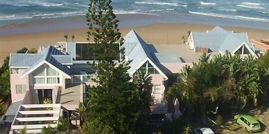 The Pink Lodge on the Beach
