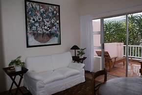 The Pink Lodge on the Beach