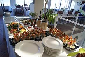 The Pink Lodge on the Beach