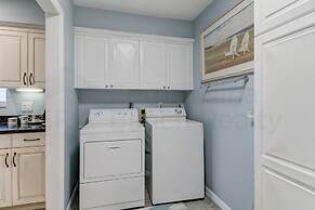 Dog Friendly Oceanfront Beach House by RedAwning