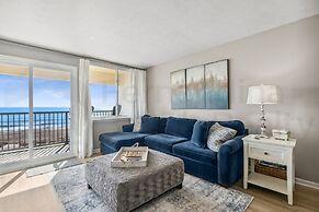 Coral Sands Beautiful Condominium by RedAwning