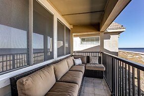 Coral Sands Beautiful Condominium by RedAwning