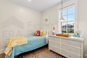 Multi-level Seaside Residence by RedAwning