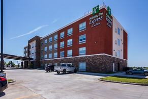 Holiday Inn Express & Suites Blackwell by IHG