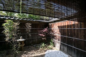 KYOTO yadomachi Kamishichiken