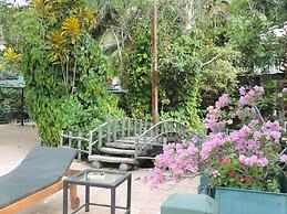 Rainforest Lodge