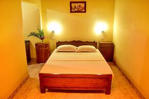 Rainforest Lodge