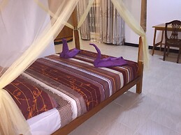 Rainforest Lodge