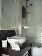 Cape Cornwall golf & Leisure