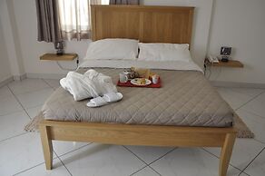 Le Suites Serviced Apartments