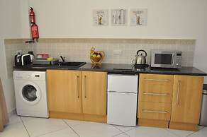 Le Suites Serviced Apartments