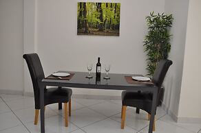 Le Suites Serviced Apartments