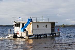 Houseboat Jyväskylä