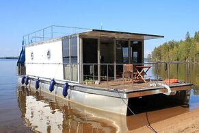 Houseboat Jyväskylä