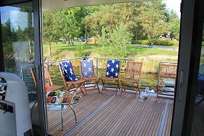 Houseboat Jyväskylä