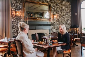 Cornhill Castle Hotel