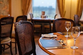 Cornhill Castle Hotel