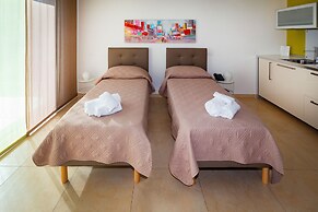 Zeus Residence Hotel