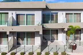 Zeus Residence Hotel